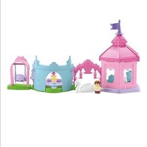 Fisher Little People Disney Princess Garden Party
